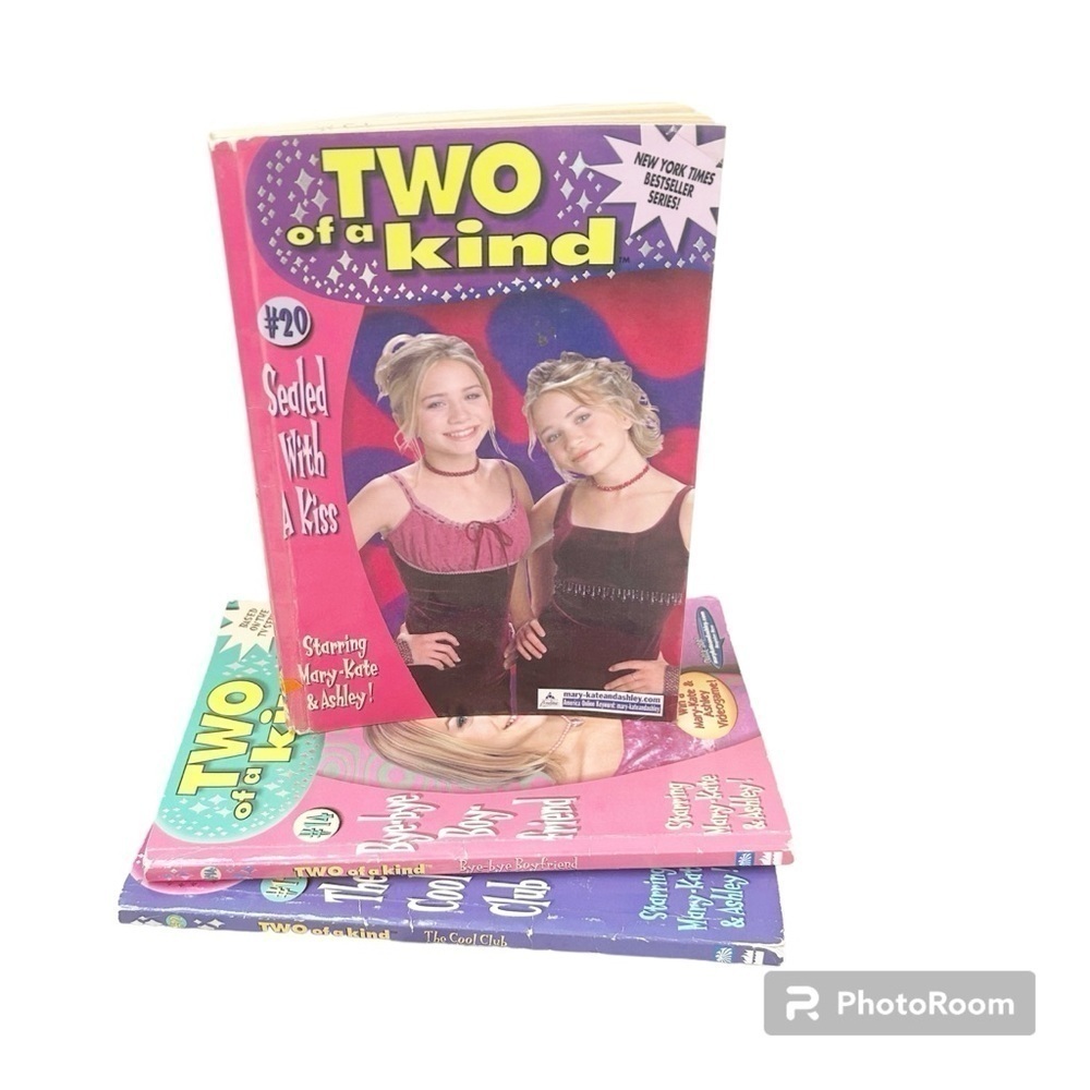 Two of a Kind Starring Mary-Kate & Ashley! Three book lot Bundle & Save!